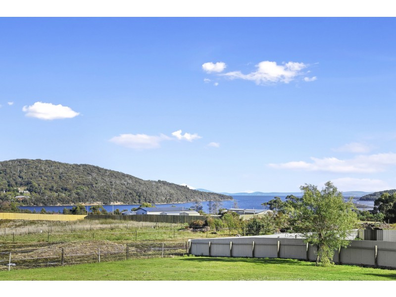 7 Roaring Beach Road, Nubeena TAS 7184