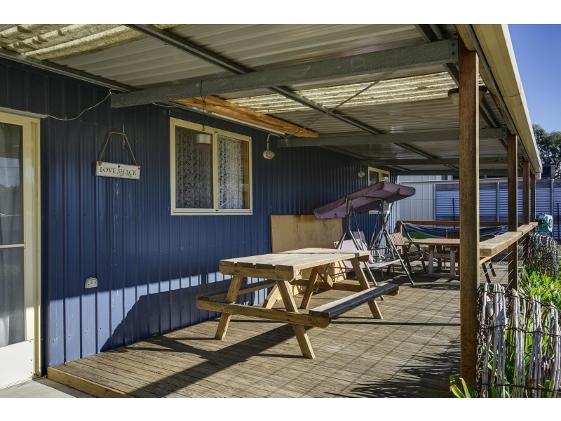 16 Lily Street, White Beach TAS 7184