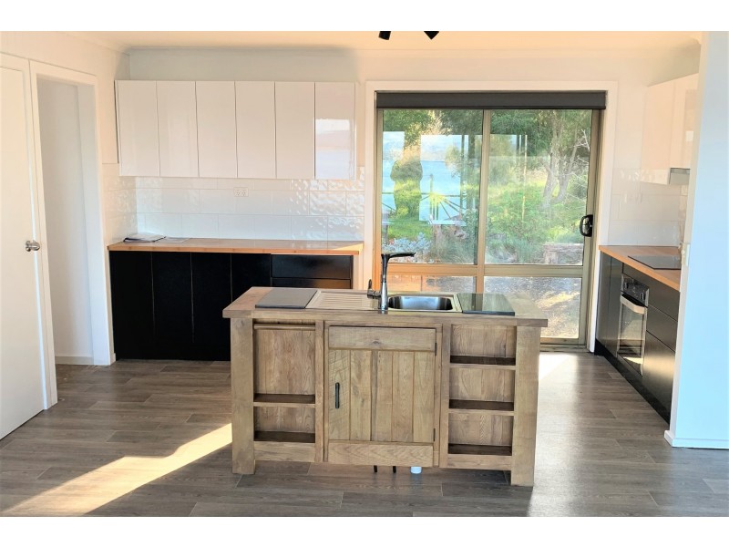 10 Susans Bay Road, Primrose Sands TAS 7173