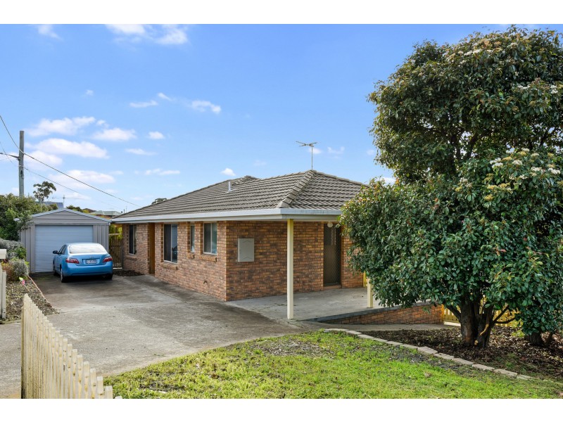 43 First Avenue, Midway Point TAS 7171