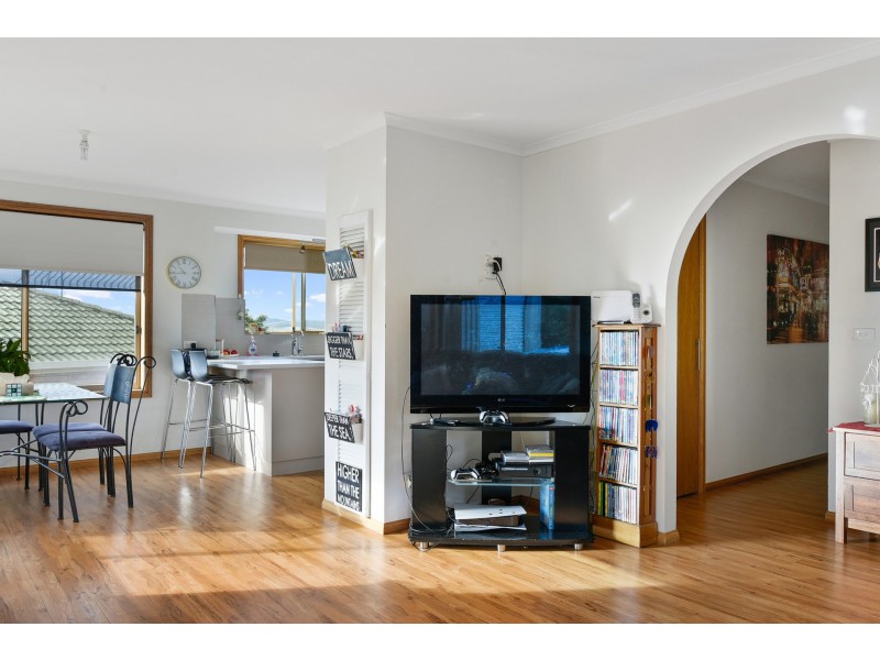 43 First Avenue, Midway Point TAS 7171