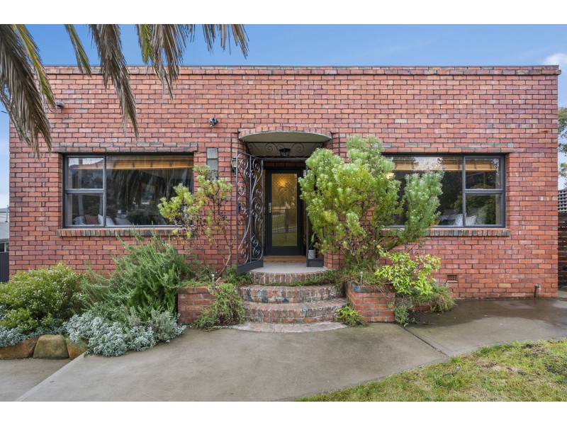 6 Mitchell Avenue, Rosetta TAS 7010