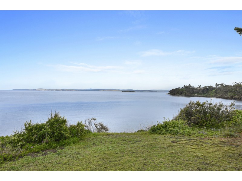 1 Gypsy Place, Primrose Sands TAS 7173