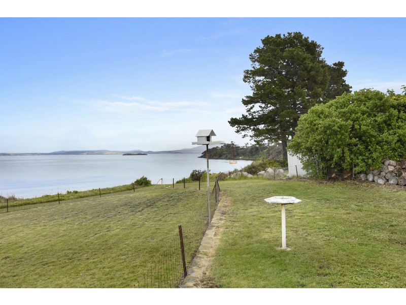 1 Gypsy Place, Primrose Sands TAS 7173