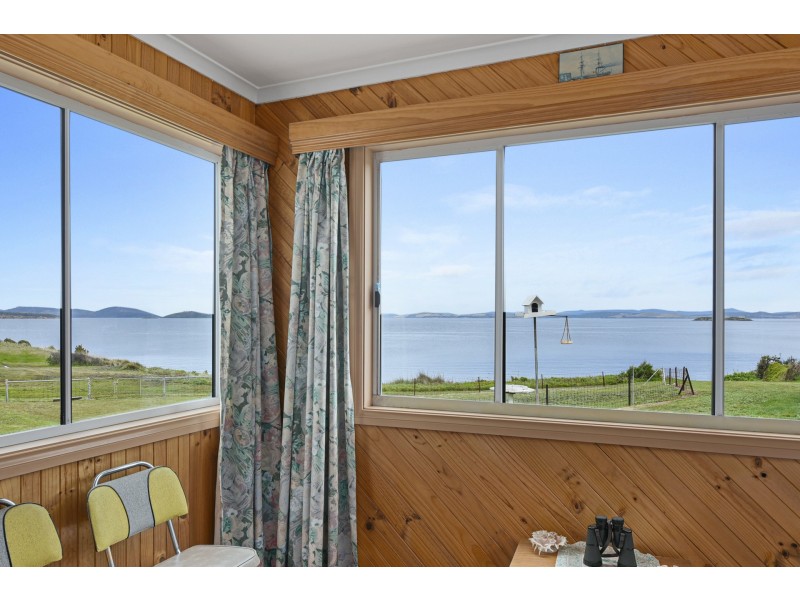 1 Gypsy Place, Primrose Sands TAS 7173
