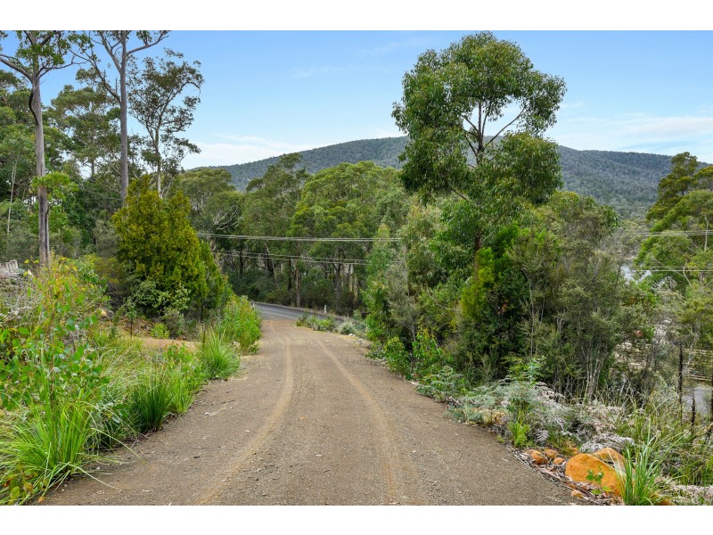 164 & 166 Old Jetty Road, Eaglehawk Neck TAS 7179