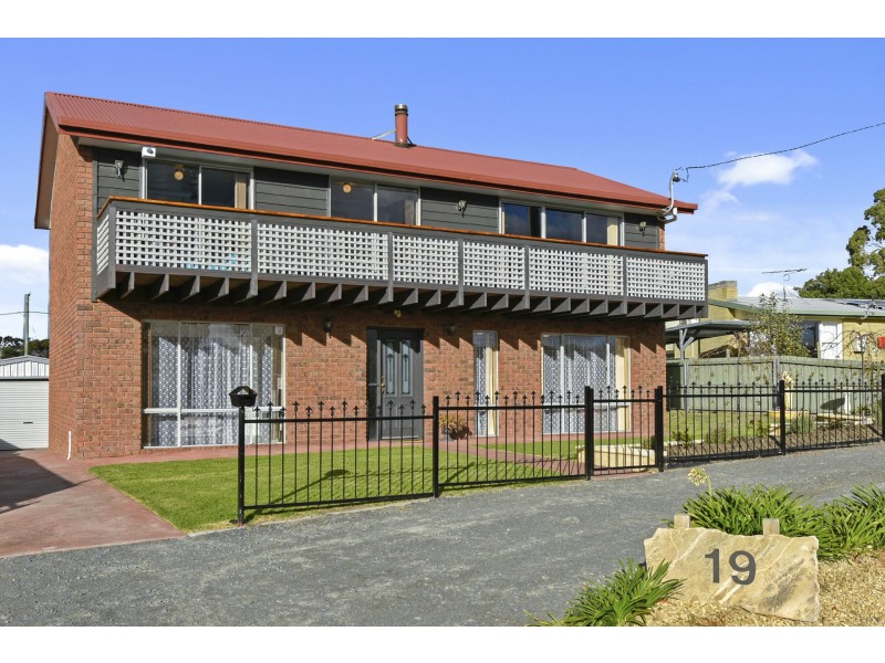 19 Pargonee Street, Dodges Ferry TAS 7173