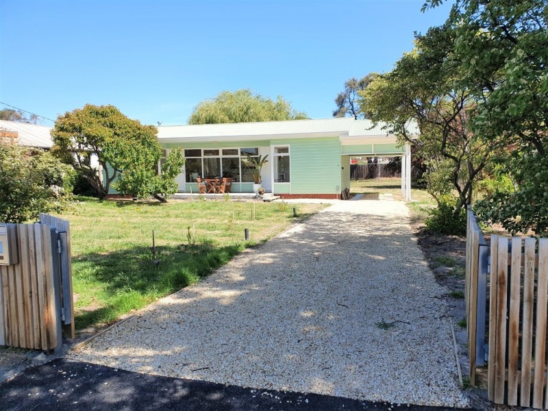 10 Seventh Avenue, Dodges Ferry TAS 7173