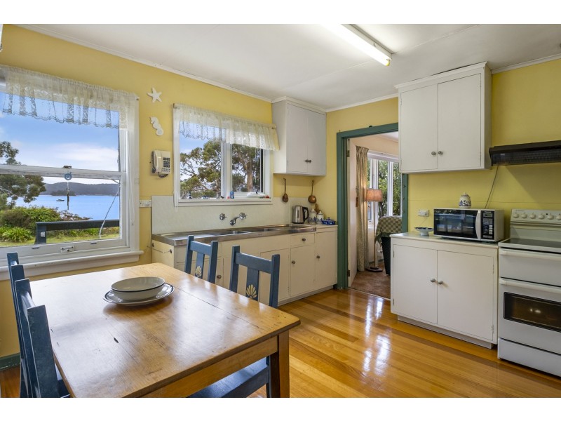 140 Safety Cove Road, Port Arthur TAS 7182