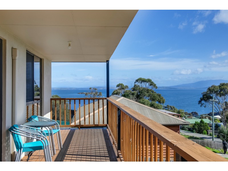 21 Rowan Avenue, Primrose Sands TAS 7173