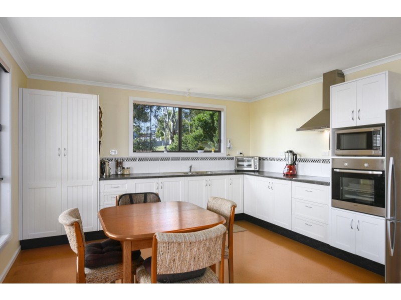 21 Rowan Avenue, Primrose Sands TAS 7173