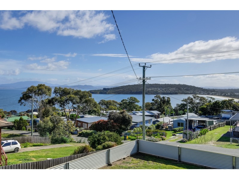 21 Rowan Avenue, Primrose Sands TAS 7173