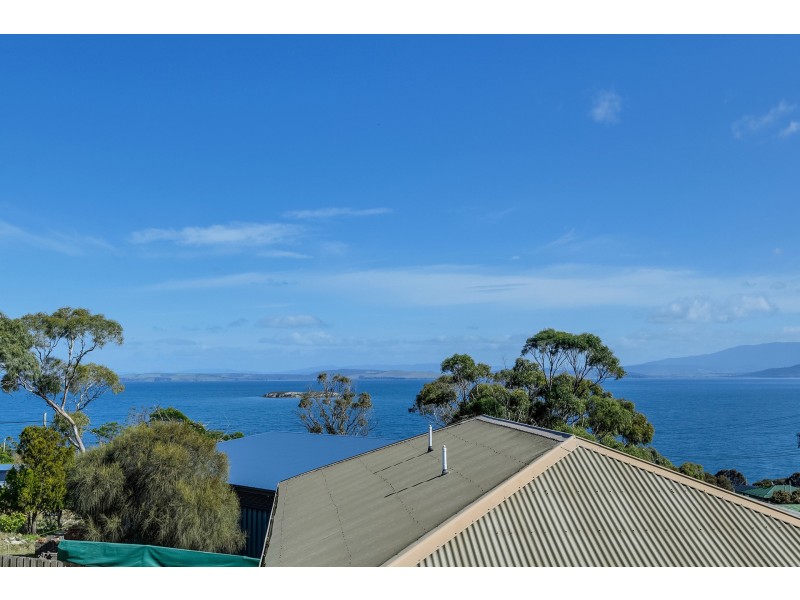 21 Rowan Avenue, Primrose Sands TAS 7173
