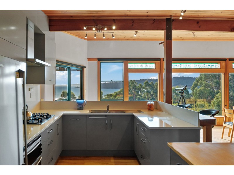 5665A Arthur Highway Highway, Taranna TAS 7180