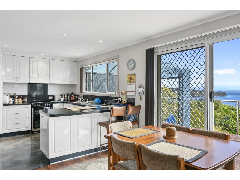 74 Lagoon Road, White Beach TAS 7184