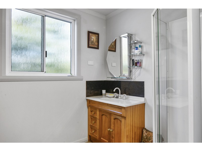 74 Lagoon Road, White Beach TAS 7184