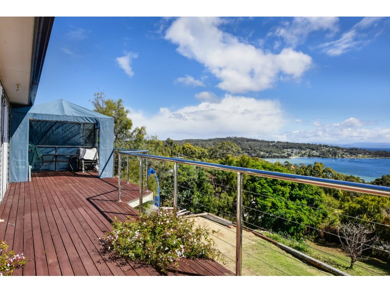 74 Lagoon Road, White Beach TAS 7184