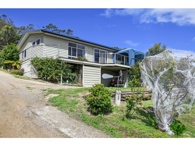 74 Lagoon Road, White Beach TAS 7184