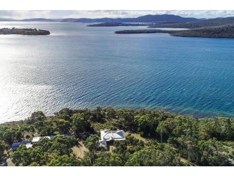 376 Sommers Bay Road, Murdunna TAS 7178
