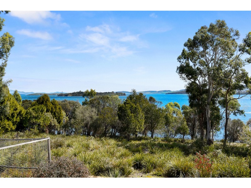 376 Sommers Bay Road, Murdunna TAS 7178
