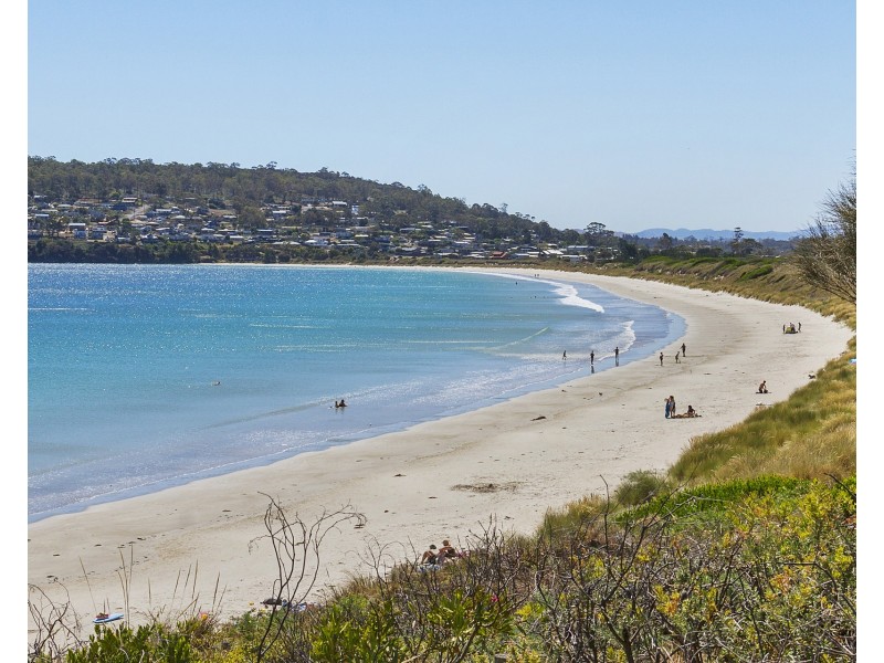 “Carlton Bluff” Brown Hawk Road, Primrose Sands TAS 7173