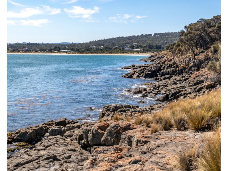 “Carlton Bluff” Brown Hawk Road, Primrose Sands TAS 7173
