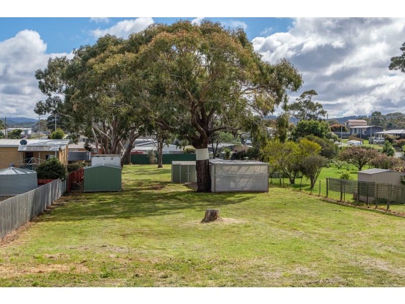 2 Lukeekah Street, Dodges Ferry TAS 7173