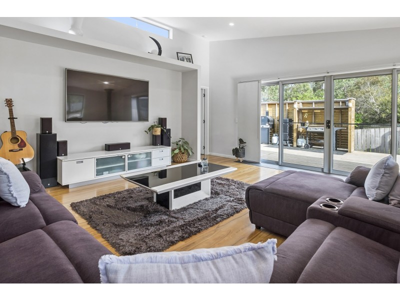 21 Gully Road, Dodges Ferry TAS 7173