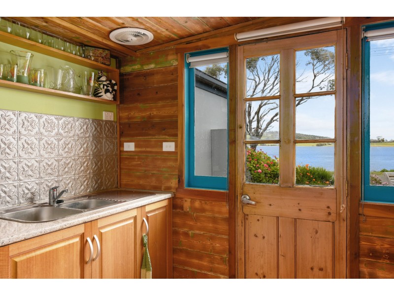 2 Dunalley Esplanade, Dunalley TAS 7177