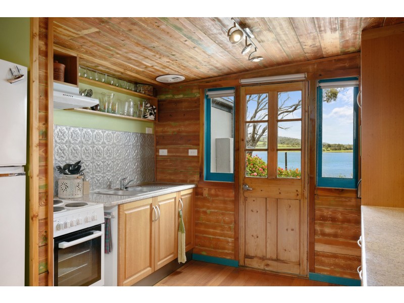 2 Dunalley Esplanade, Dunalley TAS 7177