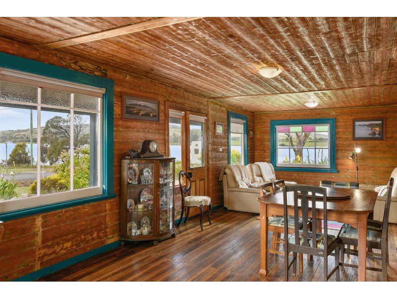 2 Dunalley Esplanade, Dunalley TAS 7177