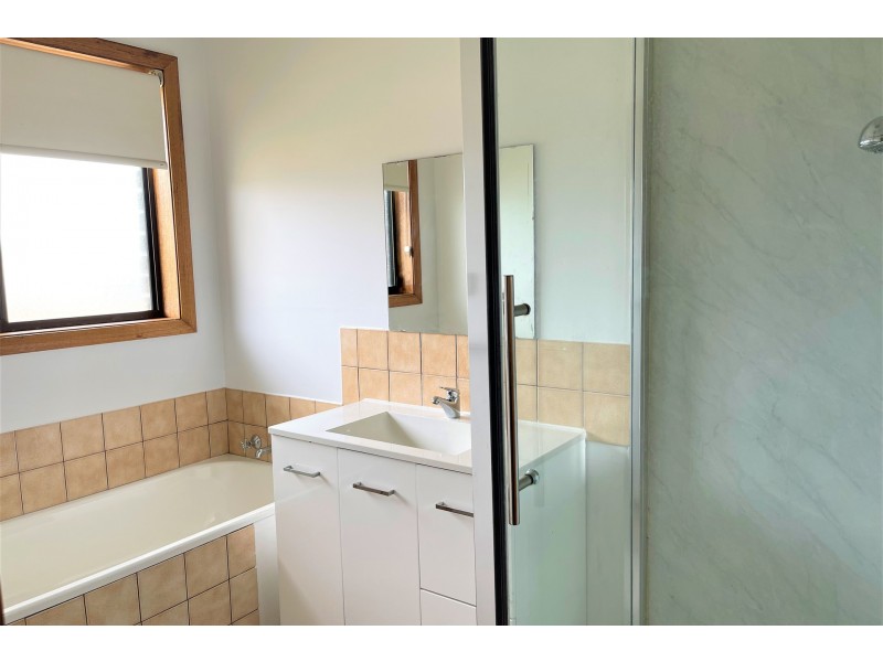 1/5 Hoffman Street, Midway Point TAS 7171