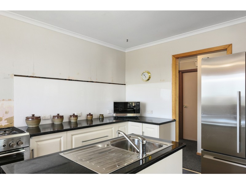 17 Skeggs Avenue, White Beach TAS 7184