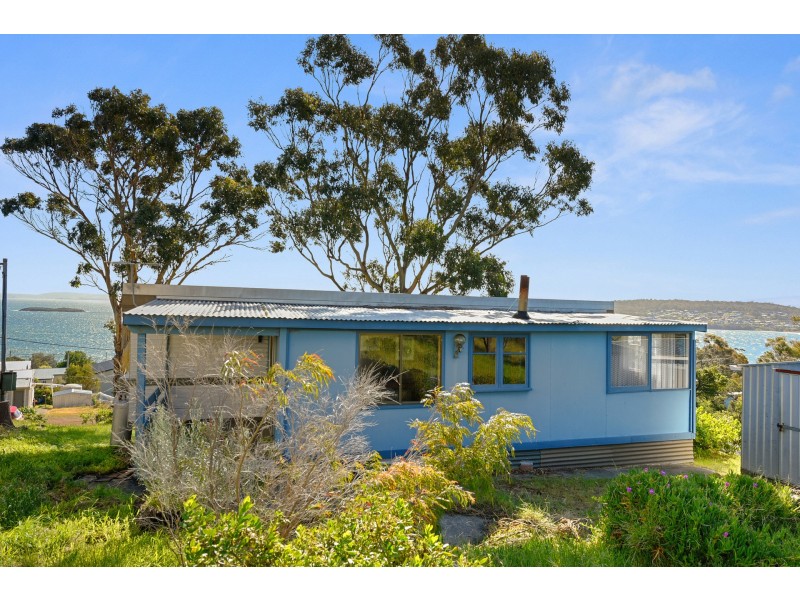 8 Ash Street, Primrose Sands TAS 7173