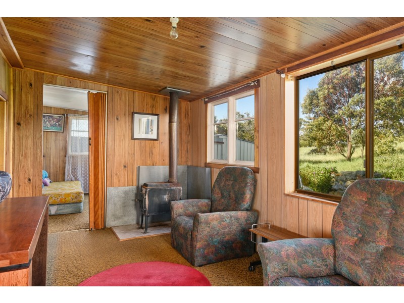 8 Ash Street, Primrose Sands TAS 7173