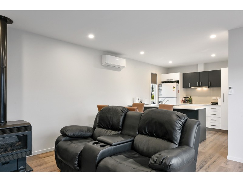 8 First Avenue, Dodges Ferry TAS 7173