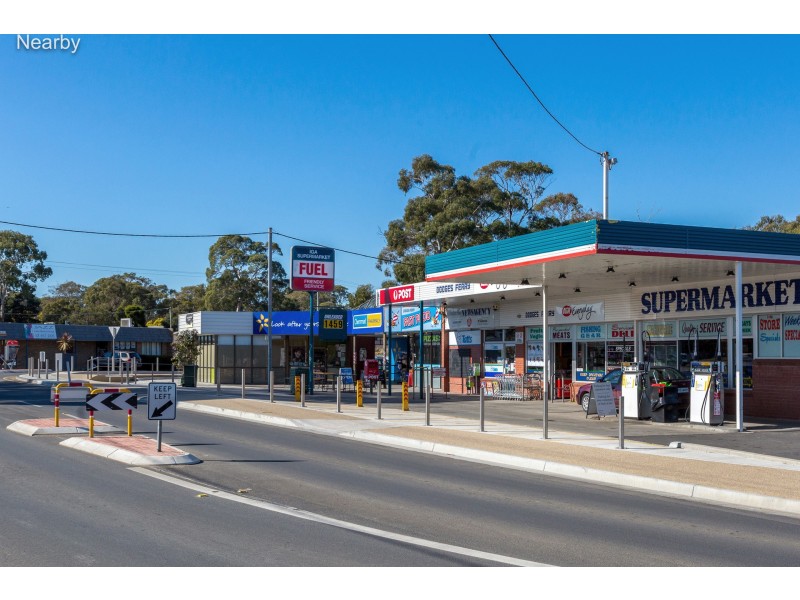 8 First Avenue, Dodges Ferry TAS 7173