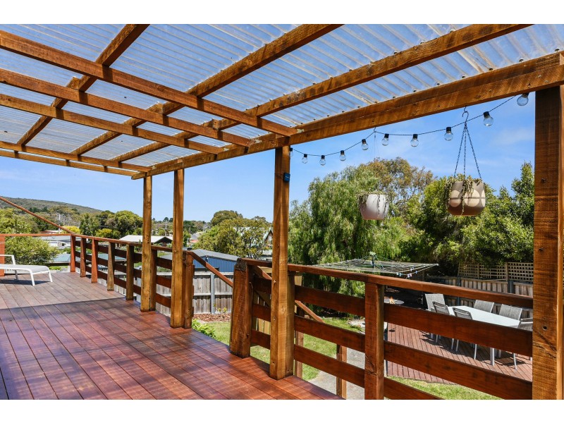 8 Parker Street, Carlton TAS 7173