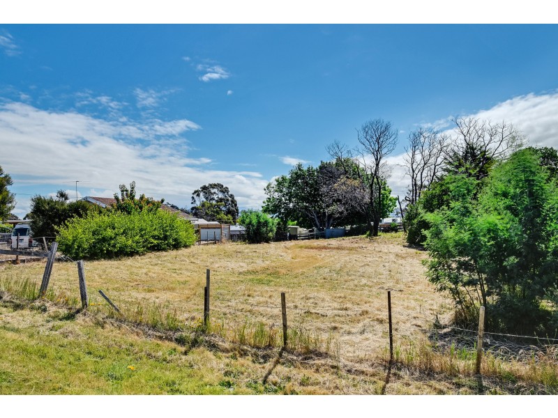 12 Tenth Avenue, Dodges Ferry TAS 7173