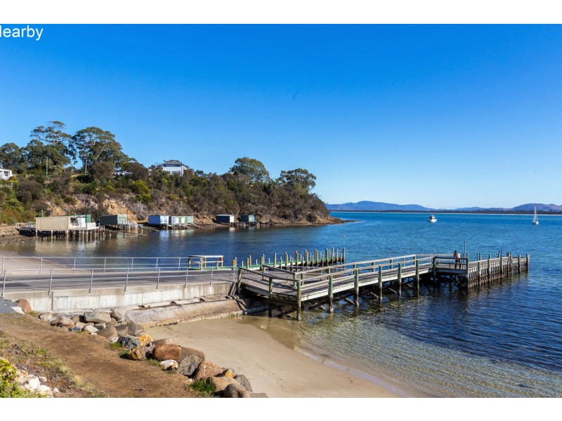 12 Tenth Avenue, Dodges Ferry TAS 7173
