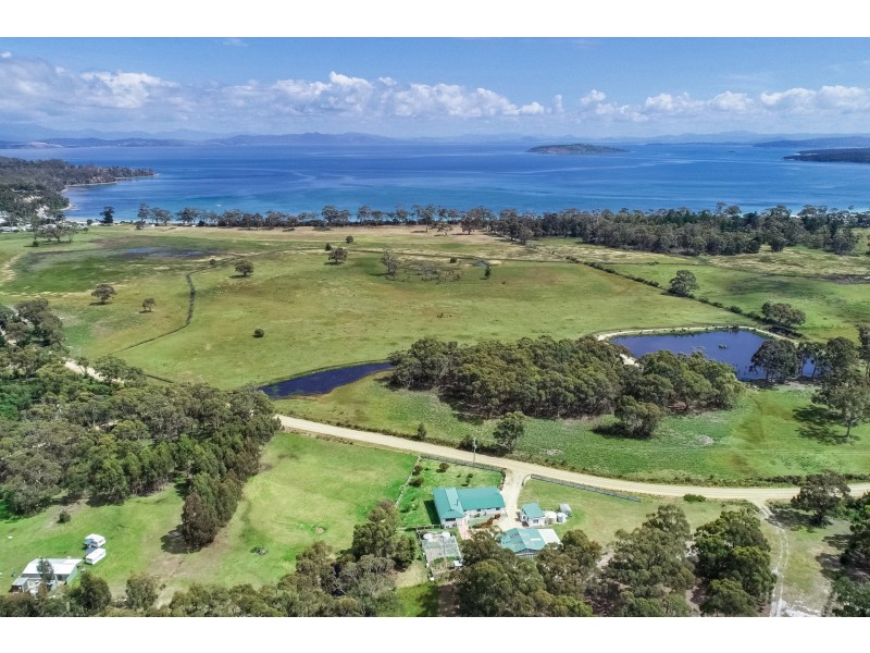 293 Gwandalan Road, Sloping Main TAS 7186