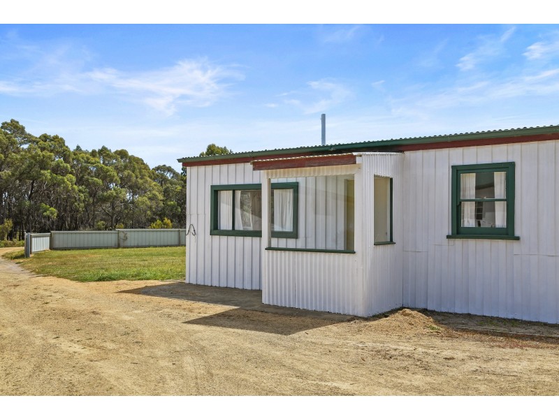 293 Gwandalan Road, Sloping Main TAS 7186