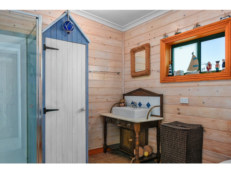 2 Harrier Street, Primrose Sands TAS 7173