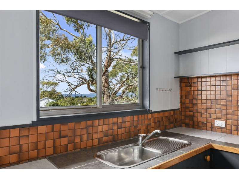 11 Moonar Street, Carlton TAS 7173