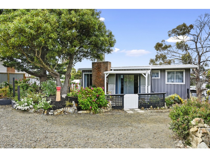 11 Moonar Street, Carlton TAS 7173