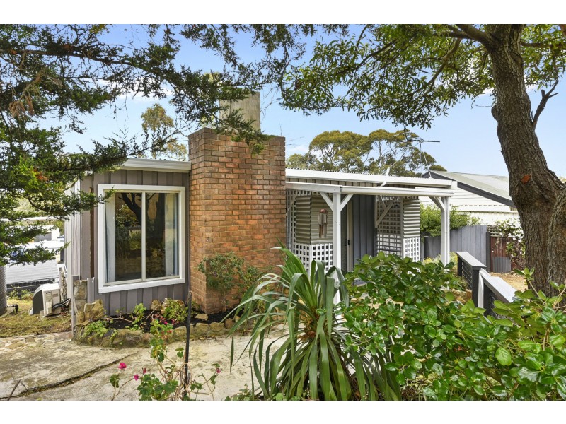 11 Moonar Street, Carlton TAS 7173