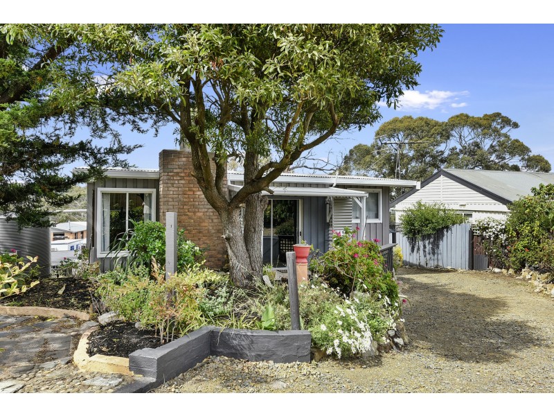 11 Moonar Street, Carlton TAS 7173