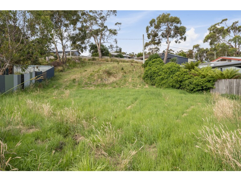 2 Parker Street, Carlton TAS 7173