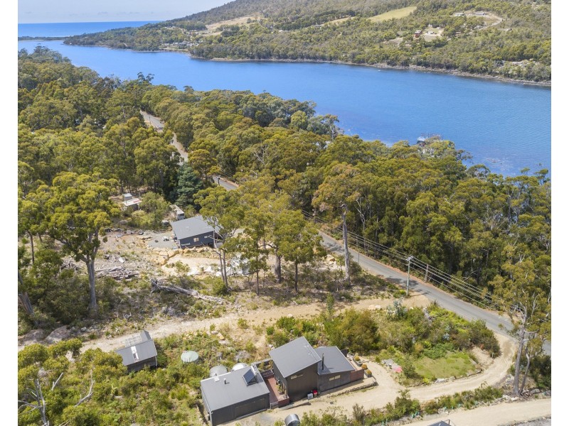 186 Old Jetty Road, Eaglehawk Neck TAS 7179