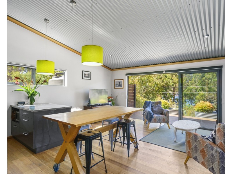 186 Old Jetty Road, Eaglehawk Neck TAS 7179